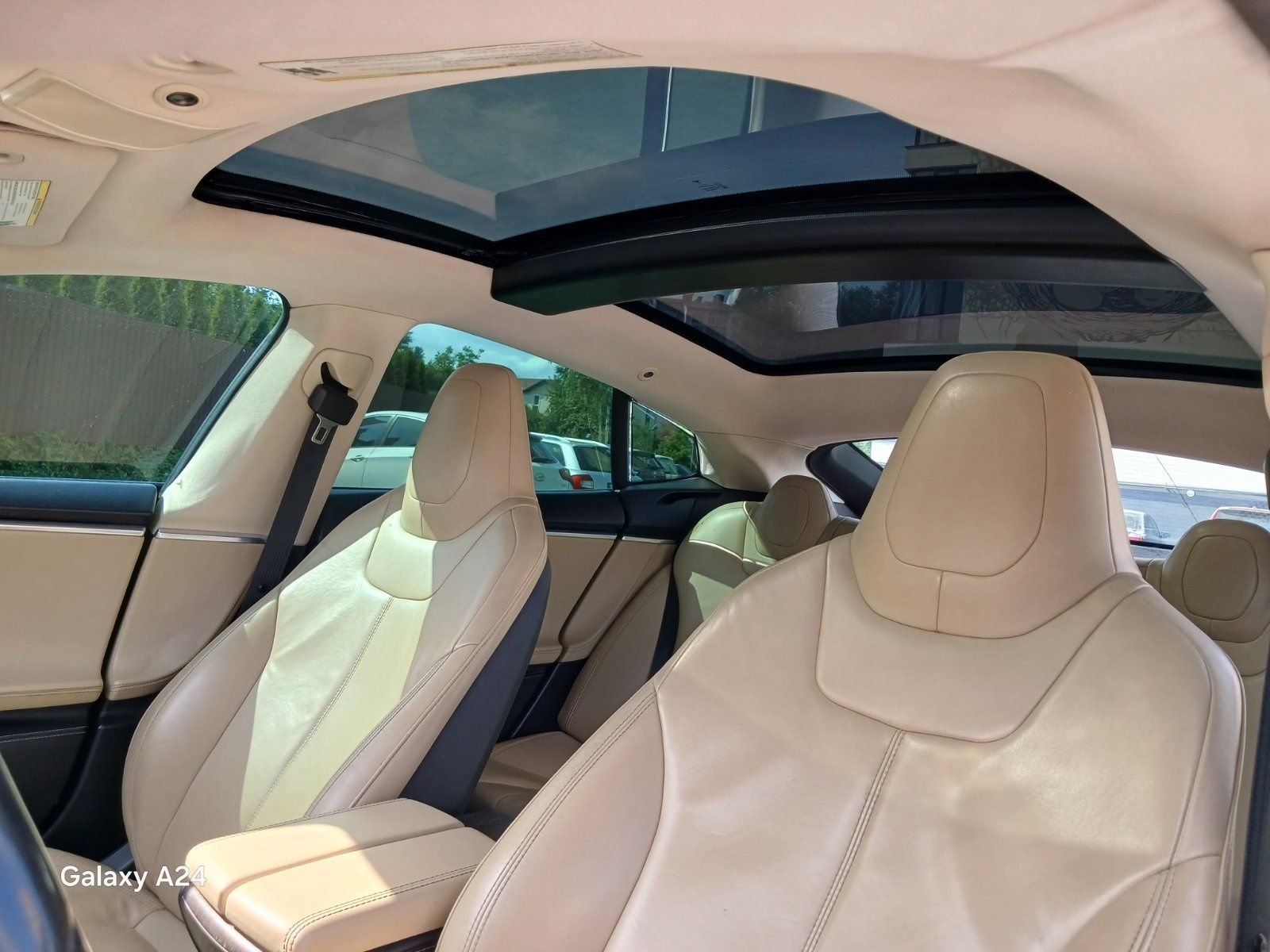 Tesla Мodel S 85