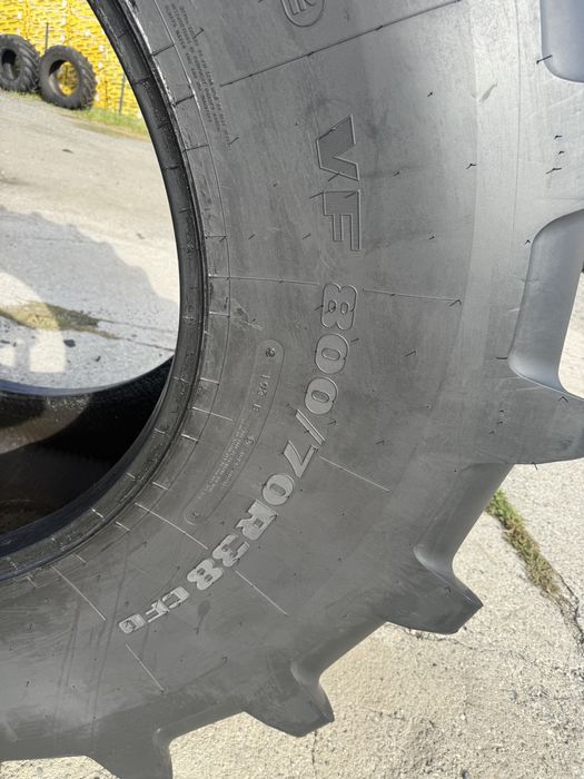 Opona 800/70R38 Firestone  Nowa