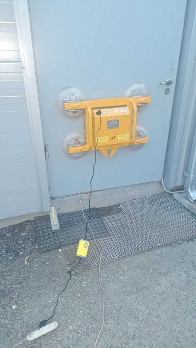 Оренда вакуумного підіймача Fixtool VACM400 (для склопакетів, мармуру)