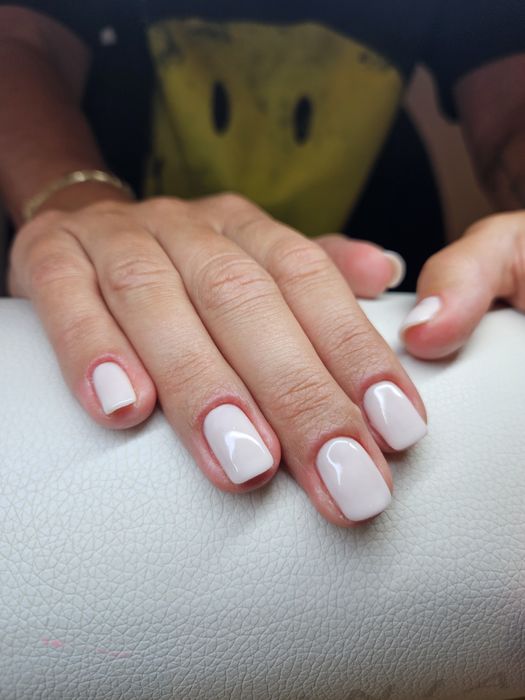 Manicure / Pedicure