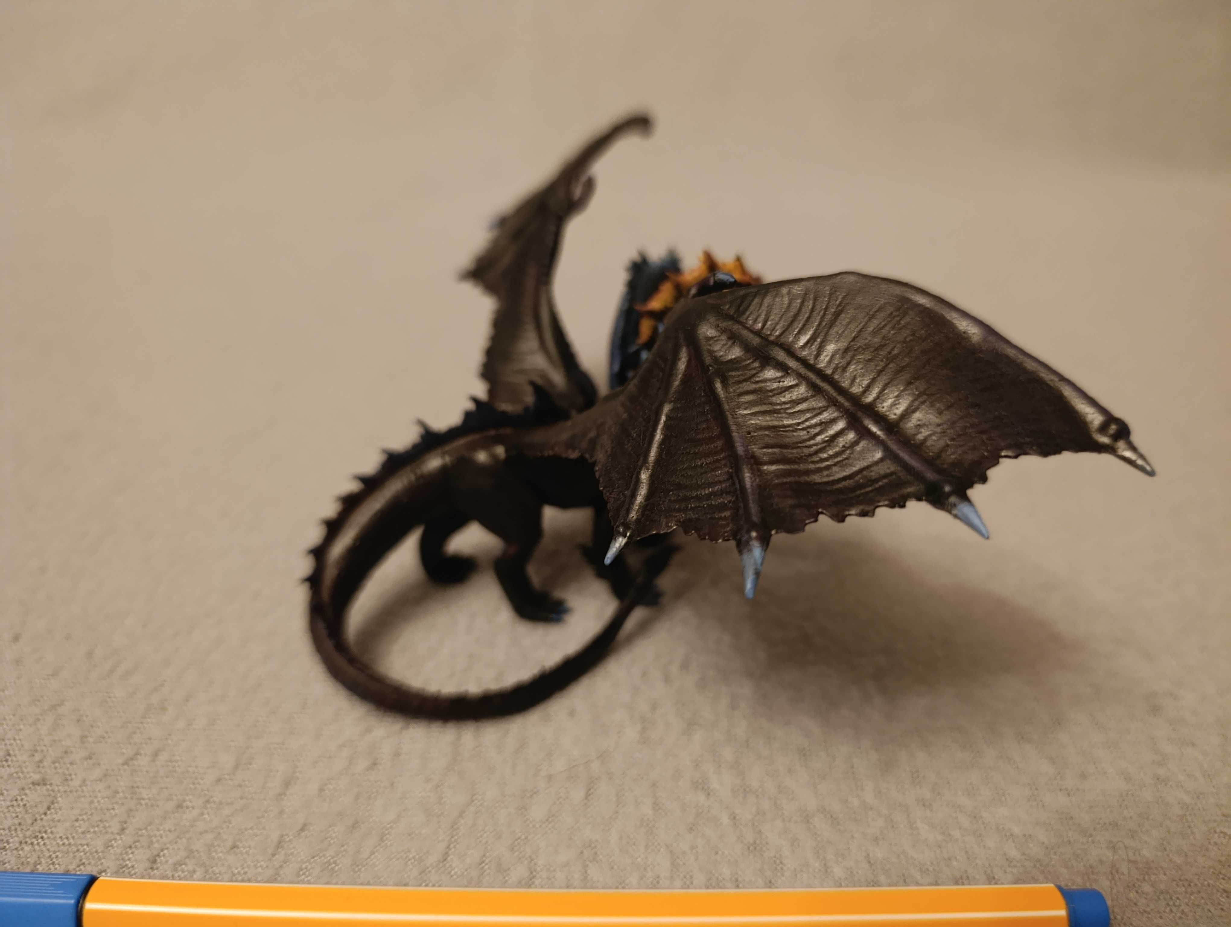 Figurka 3D żywiczna Tiamat duża pomalowana