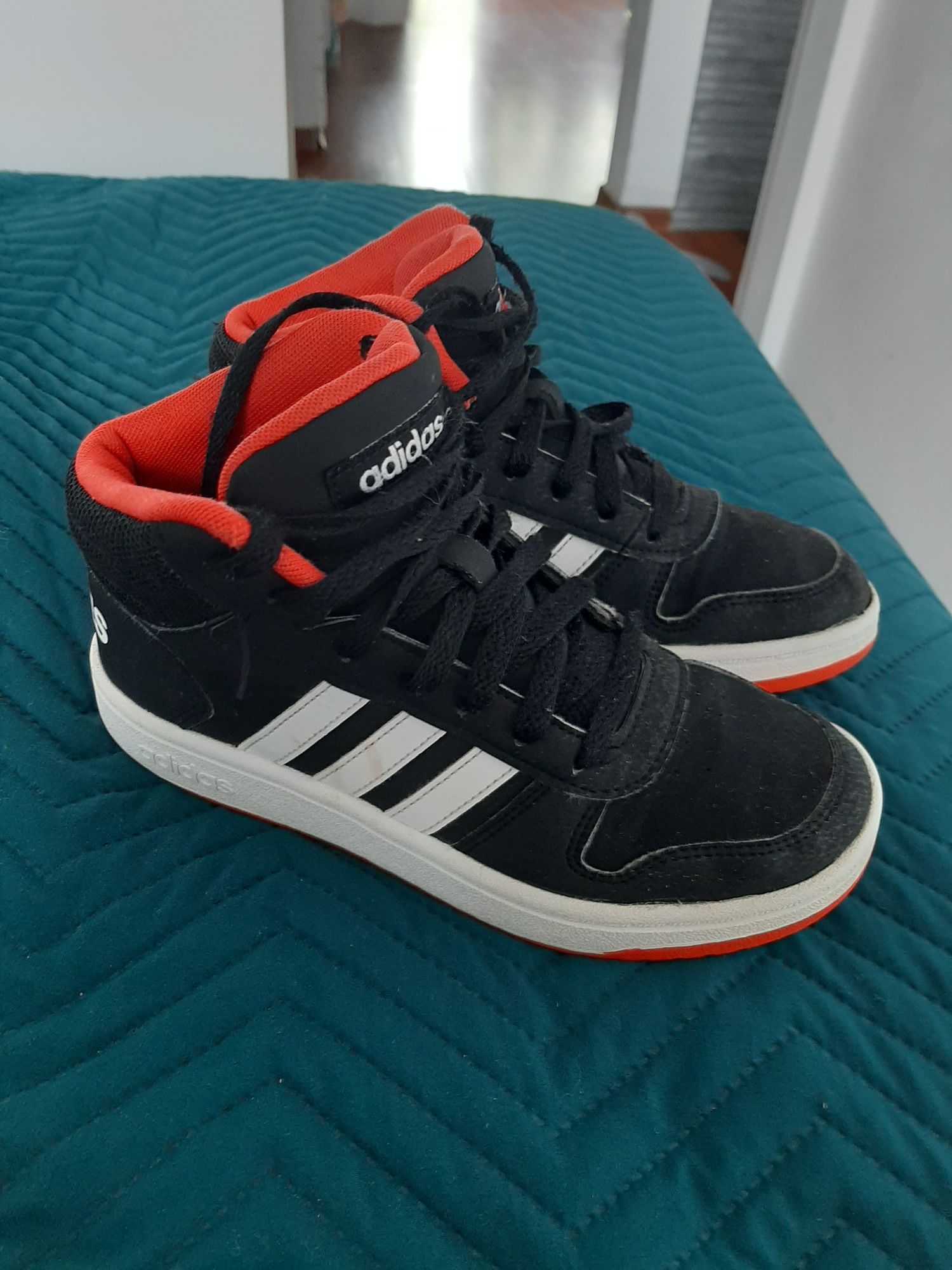 Buty sportowe chłopięce Adidas