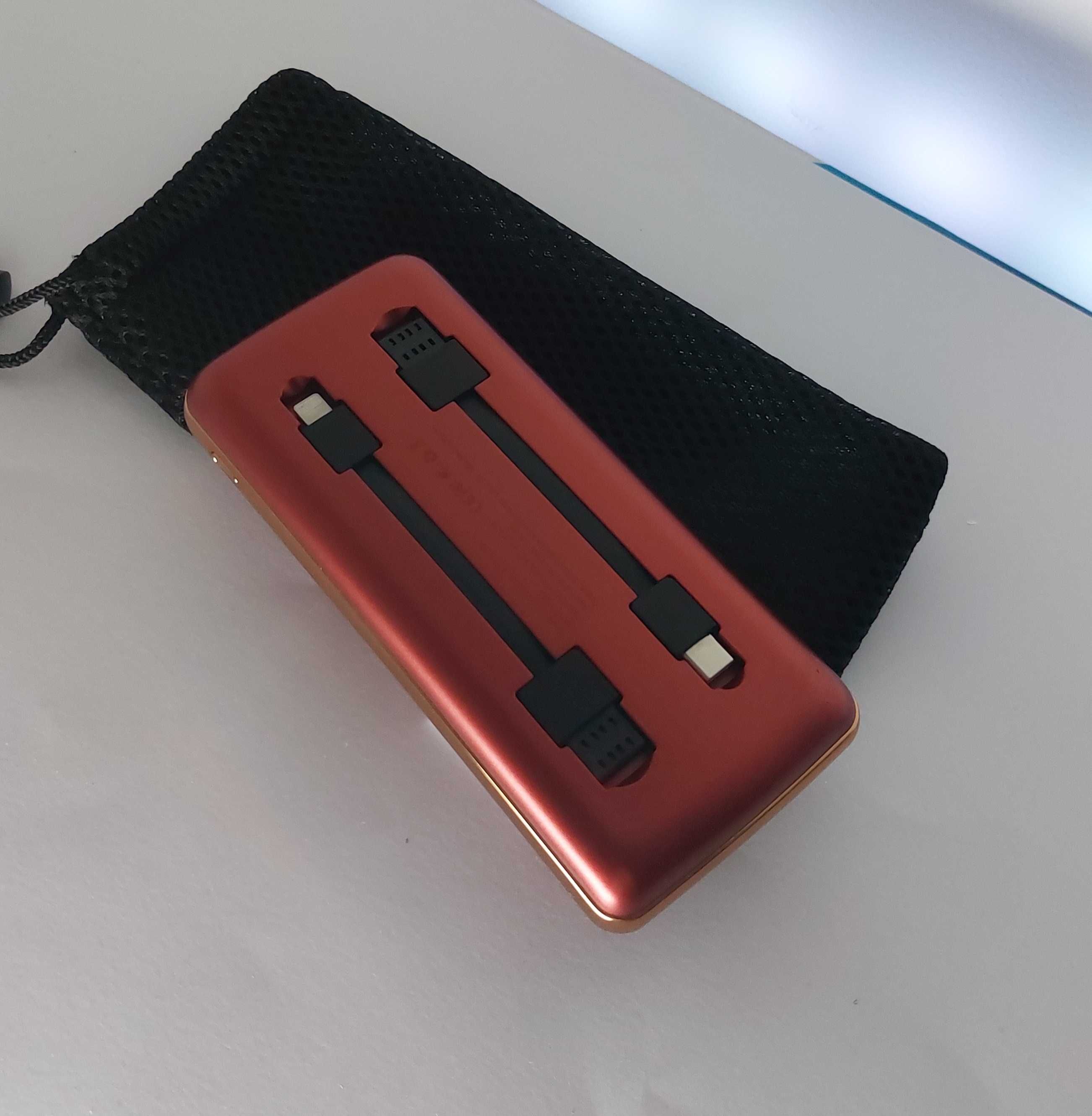 Alenyk 10000mAh Power Bank z funkcją szybkiego ładowania - czerwony