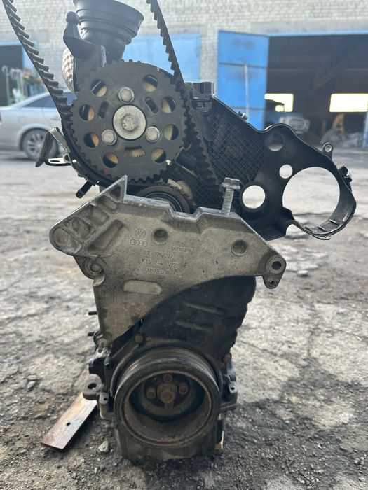 Мотор Двигун 2.0 TDI CBB 125 кВТ Пассат Б6 Шкода Октавія А5 двигатель