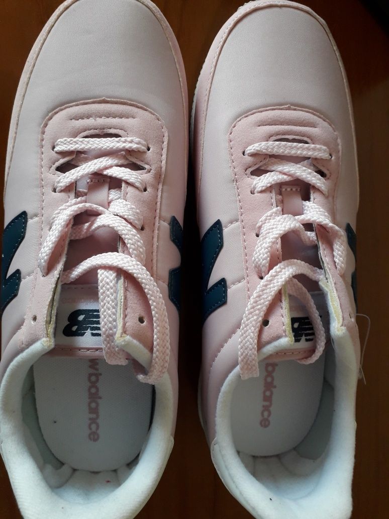 Sapatilhas New Balance novas com etiqueta