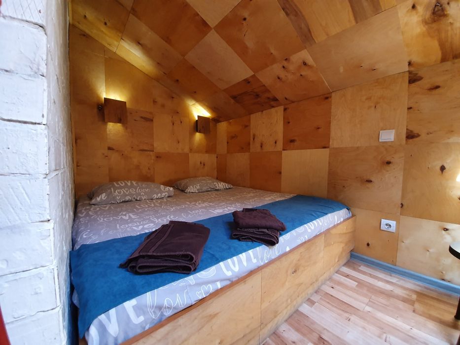 Подобово апартаменти студіо ВОКЗАЛ.