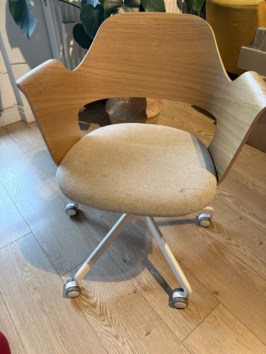 Krzesło obrotowe do biurka -Ikea