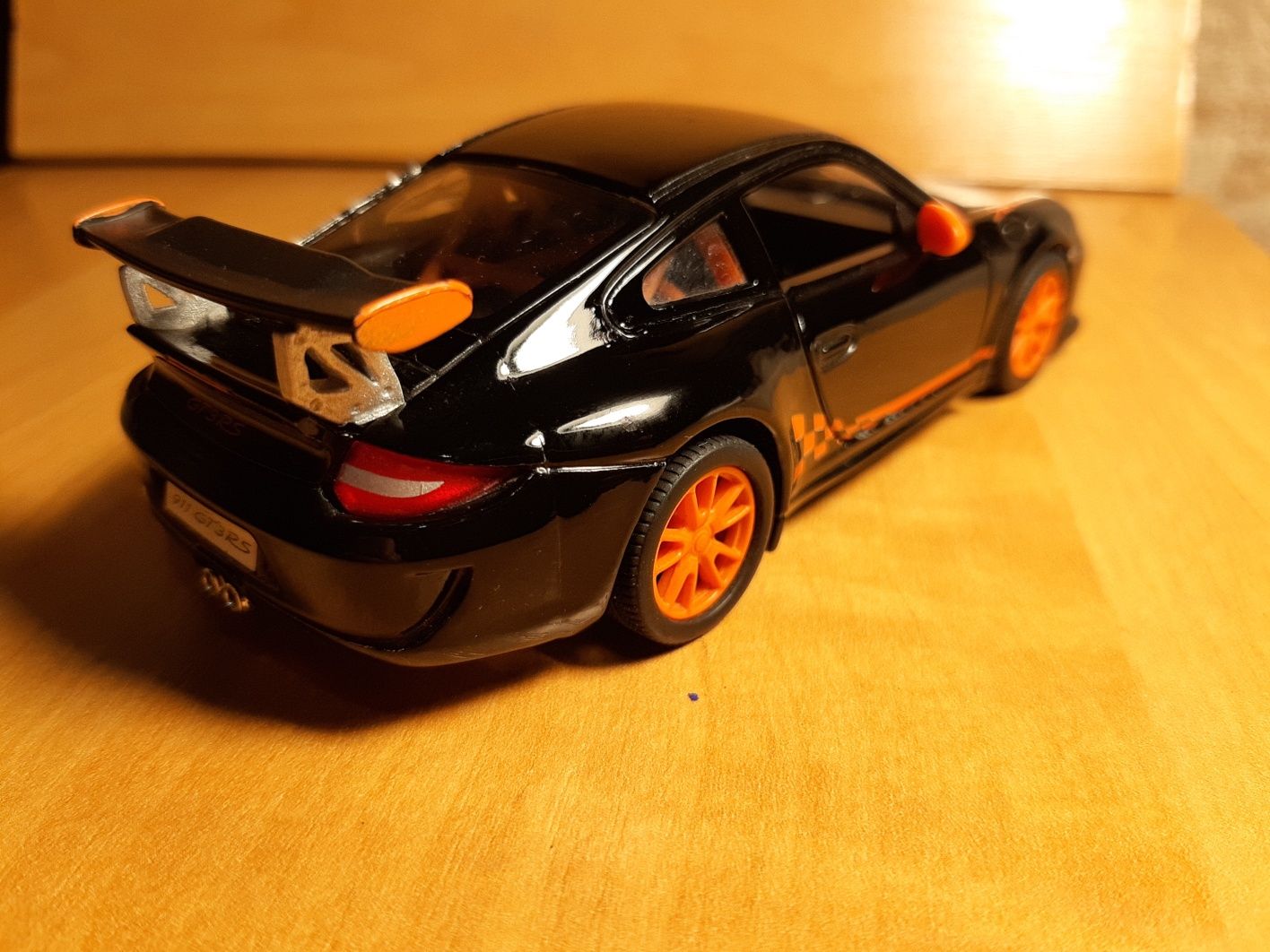 Іграшкова машинка Porshe 911 GT3 RS
