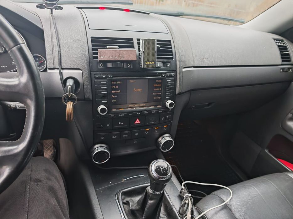 Продам VOLKSWAGEN Touareg