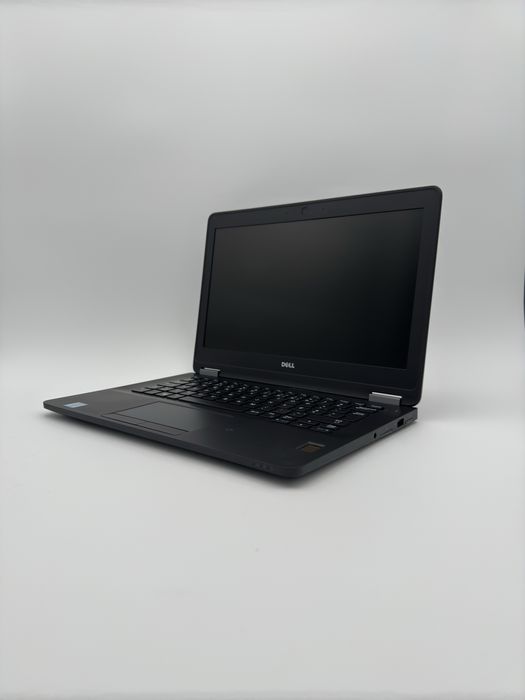 DELL Latitude E7270 | i5-6300U | 8GB | 256GB SSD | 1 ANO GARANTIA