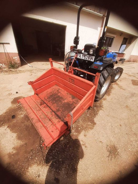 Trator SOLIS 26  '