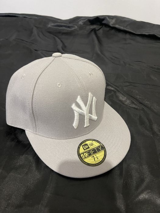 Boné New Era 59 fifty tamanho 7/1/4 Novo Cinzento