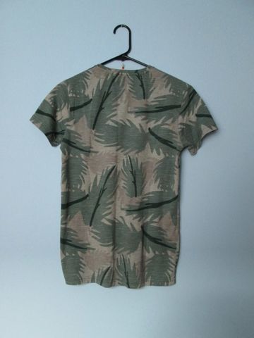 T-shirt unisex, koszulka moro w zielone liście