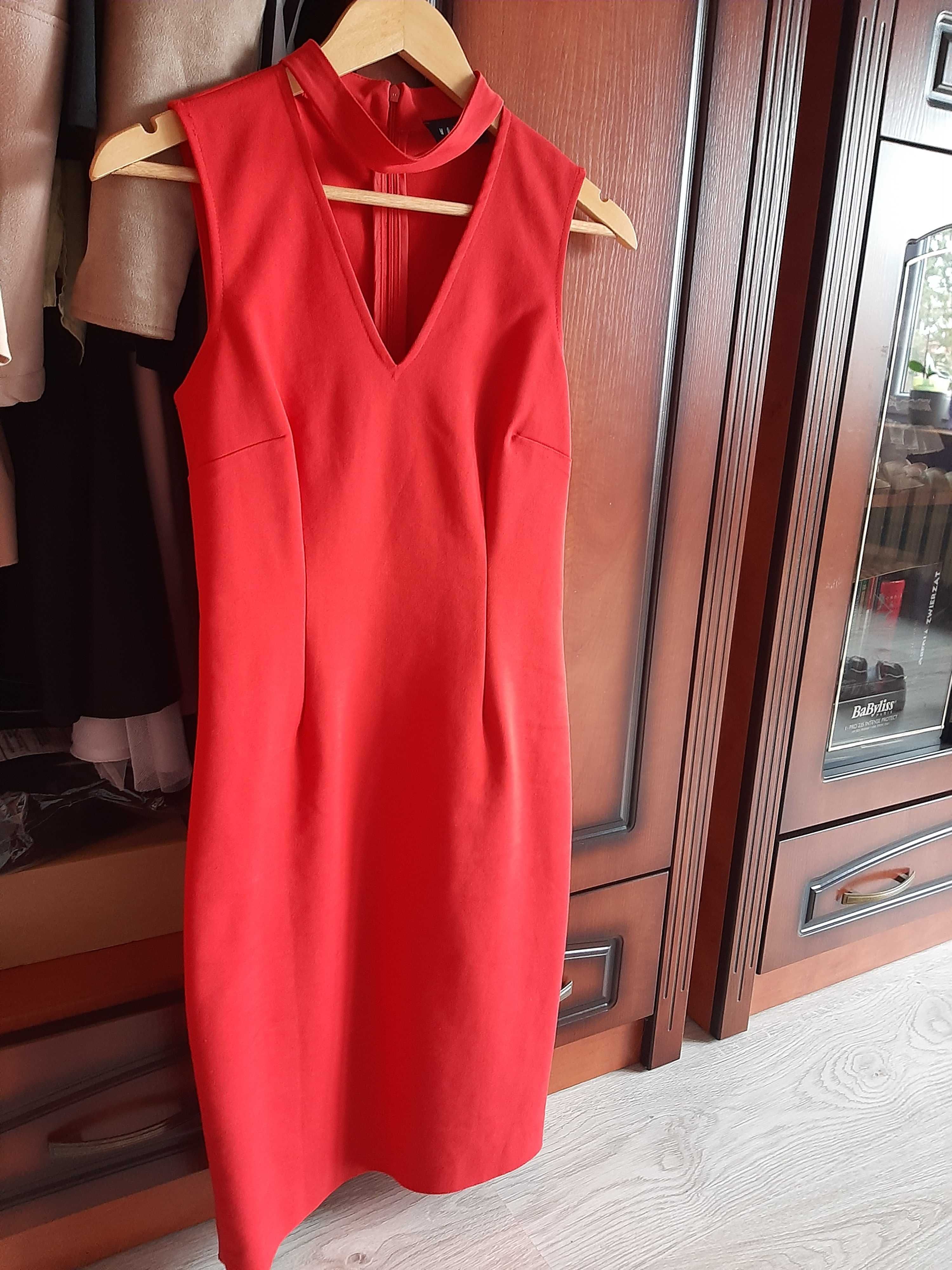 Sukienka czerwona MOHITO