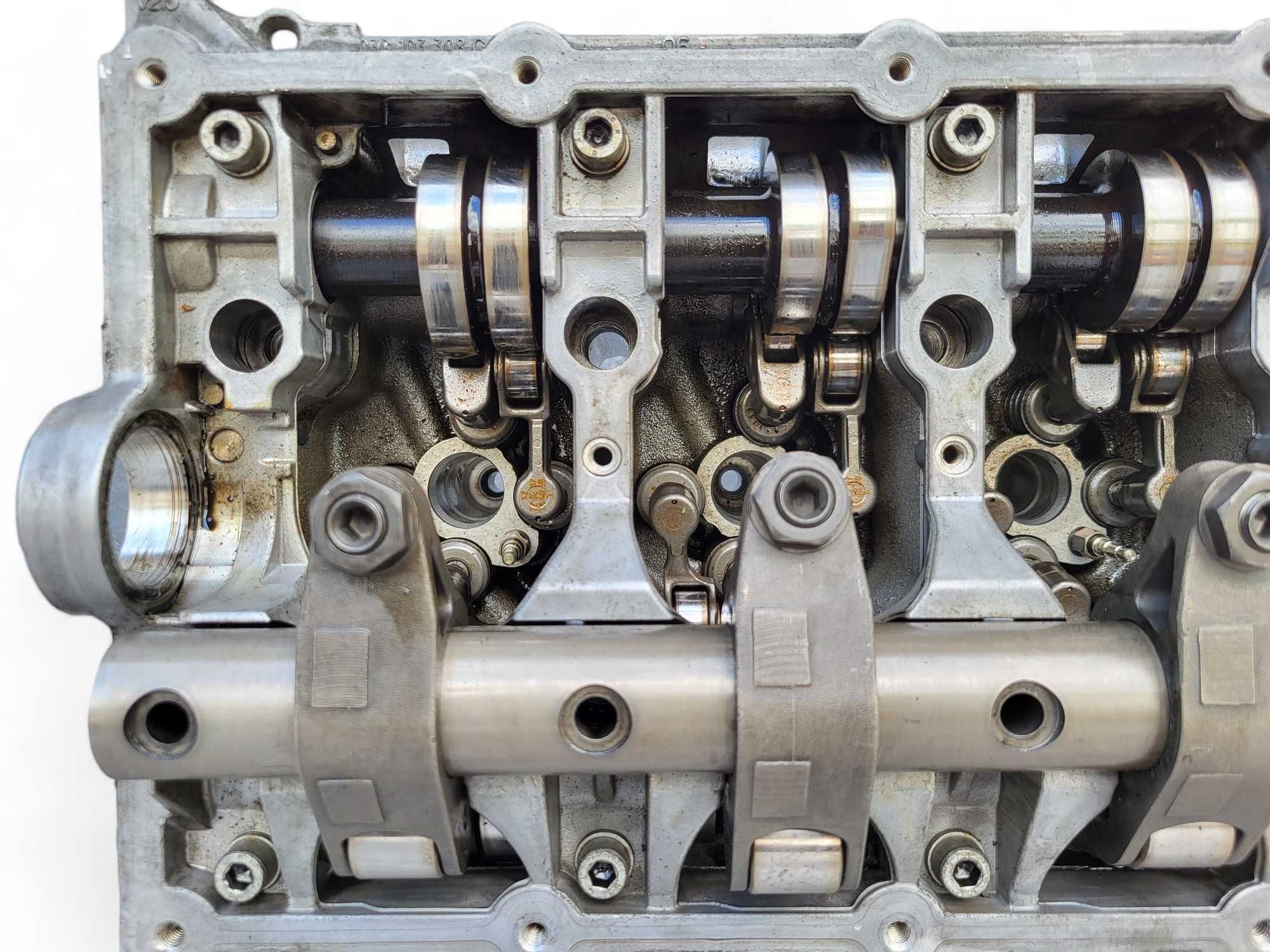 ГБЦ головка блока VW Golf 5 Passat B6 Touran Mitsubishi Lancer 2.0 TDI