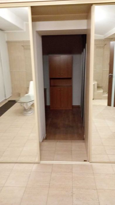 Оренда. вул. Сахарова, 80-А Новобуд Ближній центр Трирівнева. Паркінг!