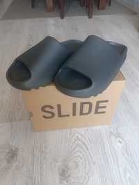 Yeezy Slide Dark Onyx 44,5