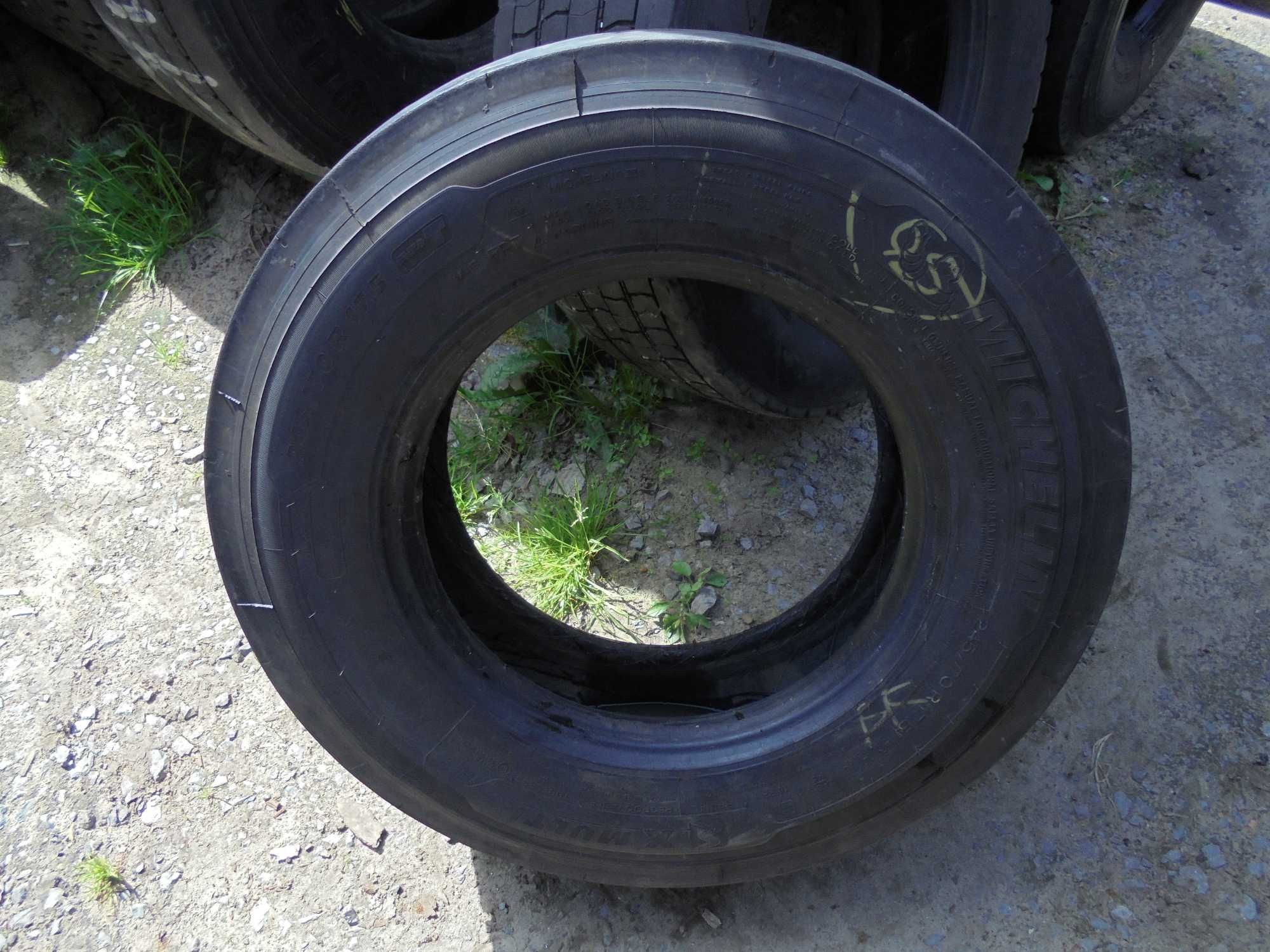 Opona 245/70R17.5 Michelin X Multi (600 netto)