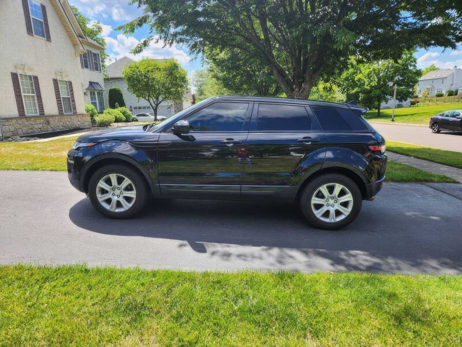 2017 Land Rover Range  Evoque SE