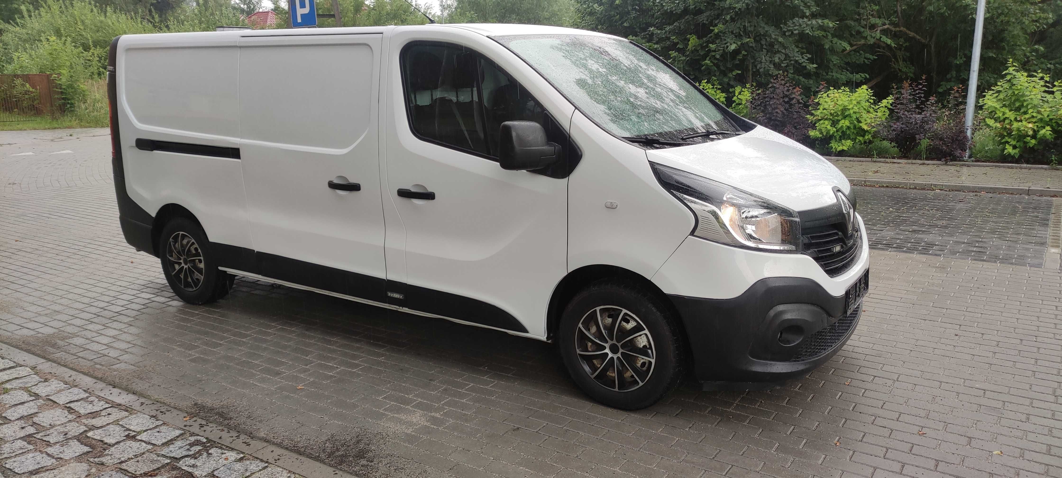 Renault Trafic Long 2016 klima 3-os 251 tys km okazja