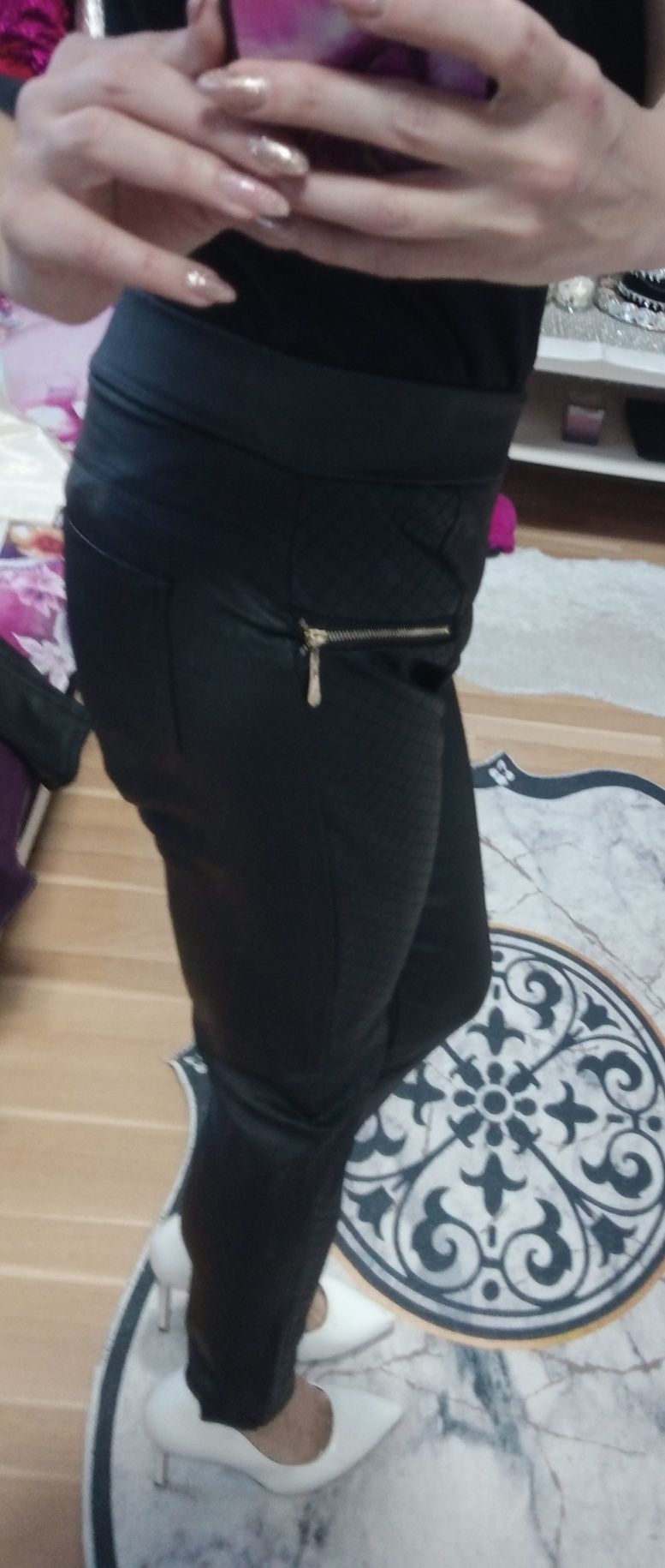 Spodnie legginsy woskowane czarne suwaczki