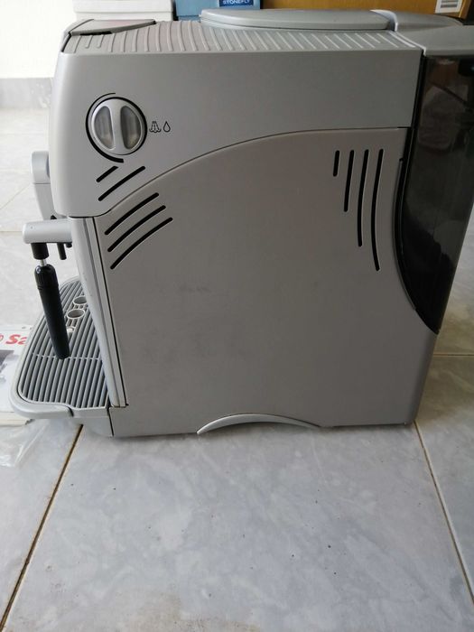 Máquina de café SAECO