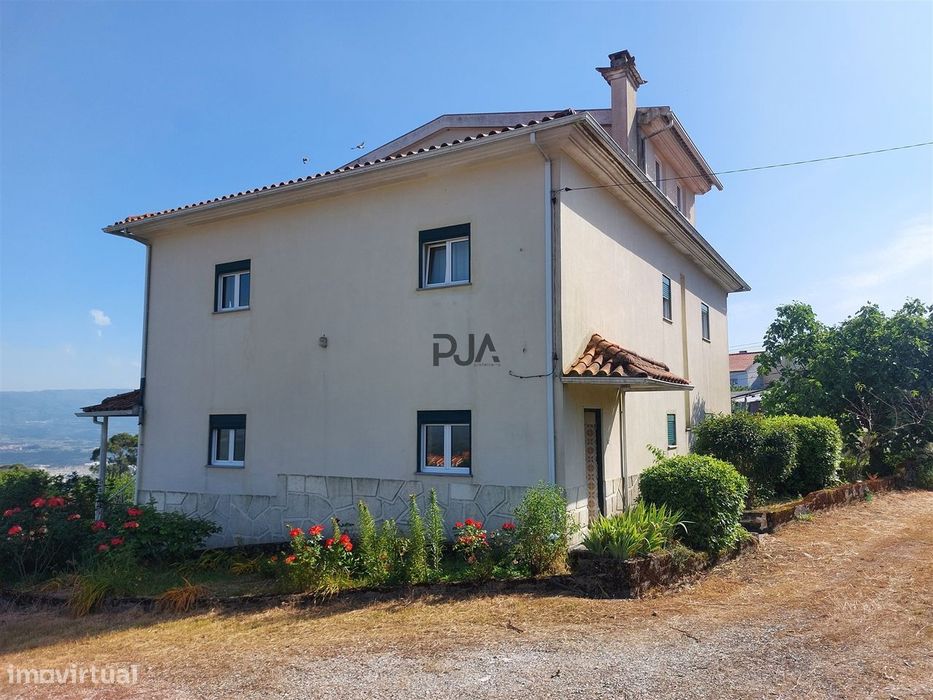 Moradia Isolada T4 em Infias, Fornos de Algodres