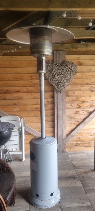 Parasol grzewczy nagrzewnica tarasowa