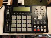 Sampler Akai MPC 1000 z JJOS2XL