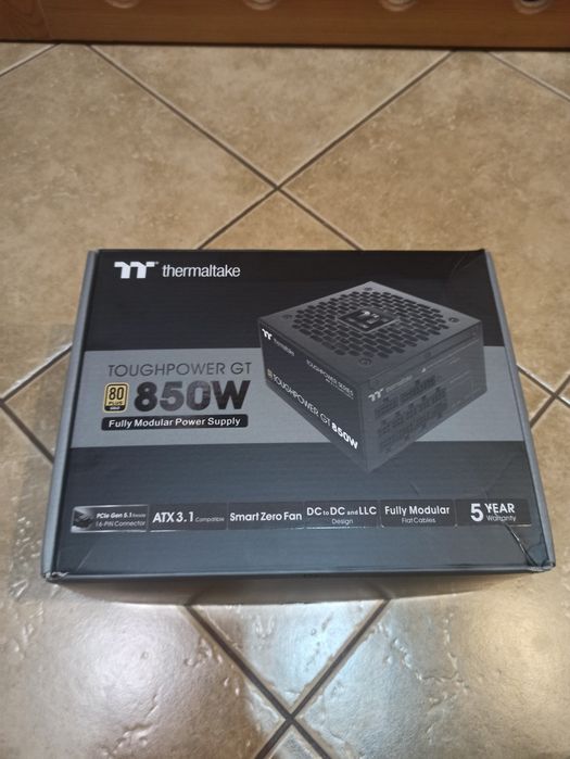 Zasilacz modularny Thermaltake Toughpower 850w - jak nowy.