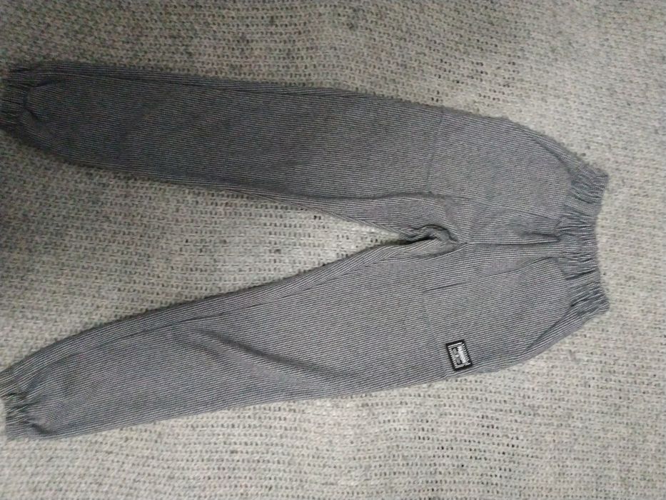 Джинси жіночі  сірого кольору