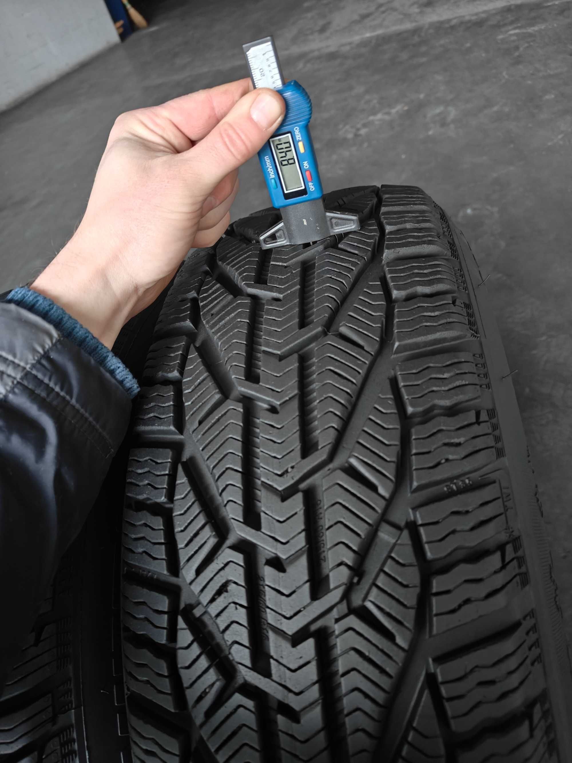 R16 215/60 зимові арктичні шини Tigar Winter