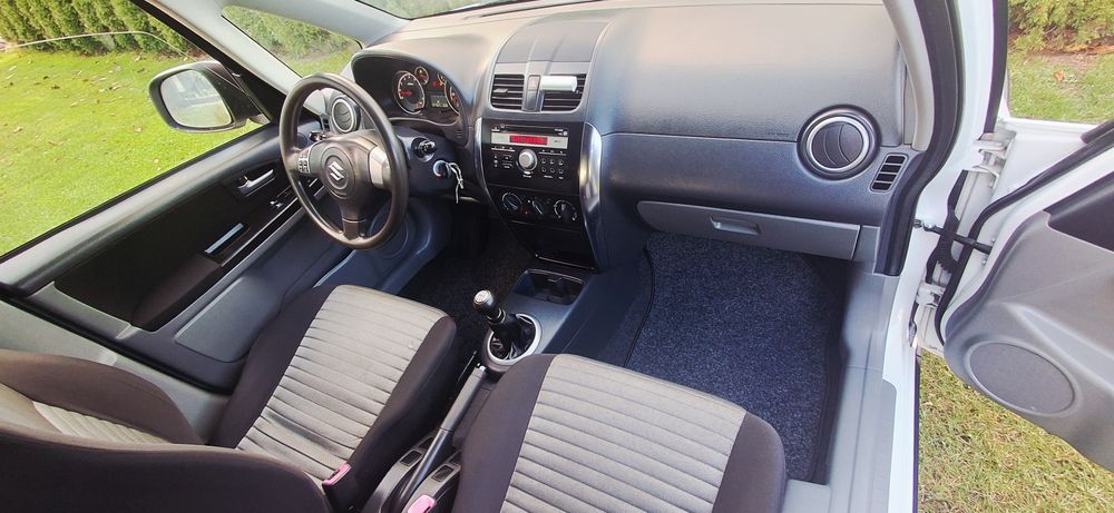 Suzuki Sx4 2012 Benzyna  Bezwypadkowy