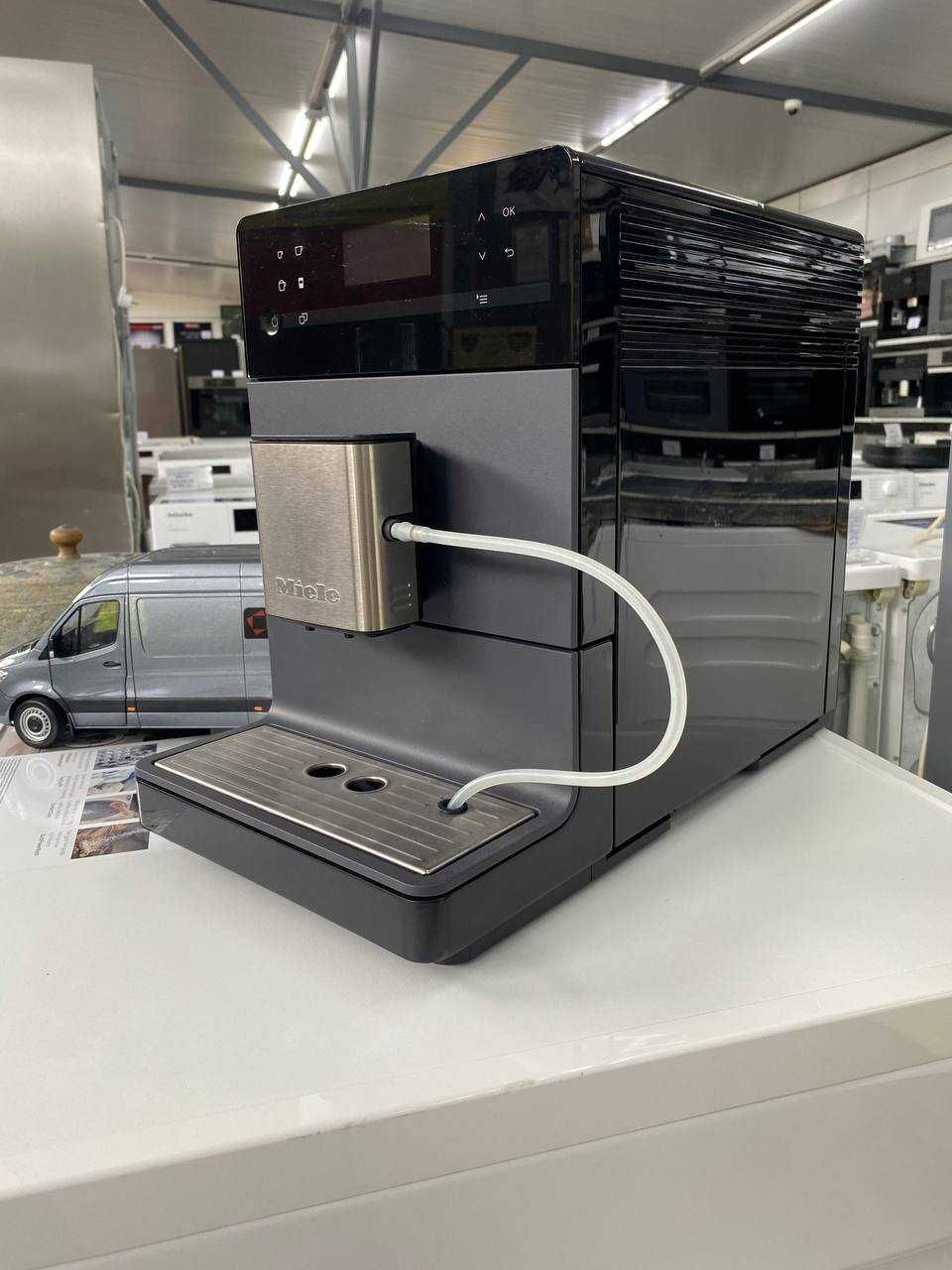 Автоматична кавомашина Miele CM 5500
