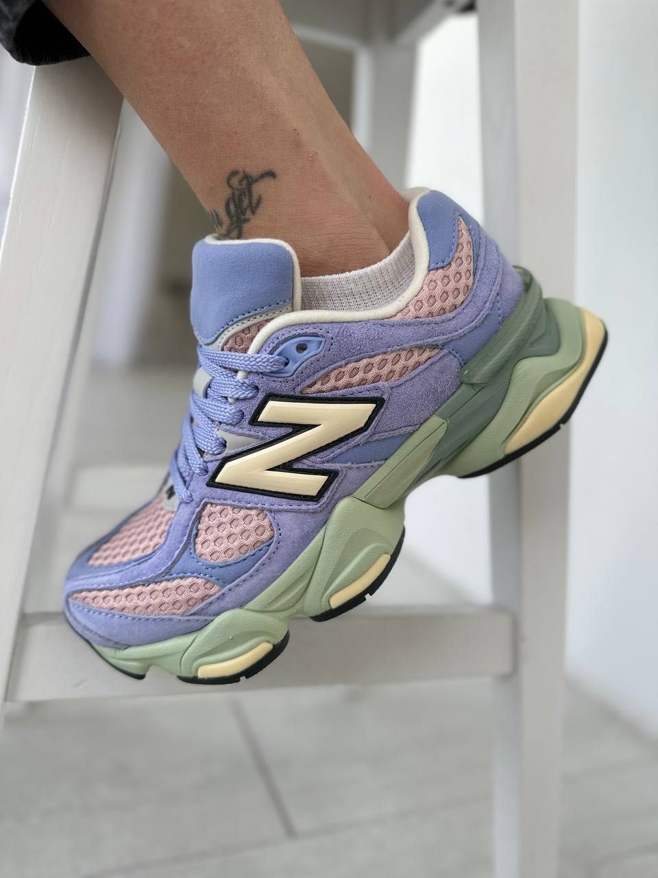 New Balance 9060