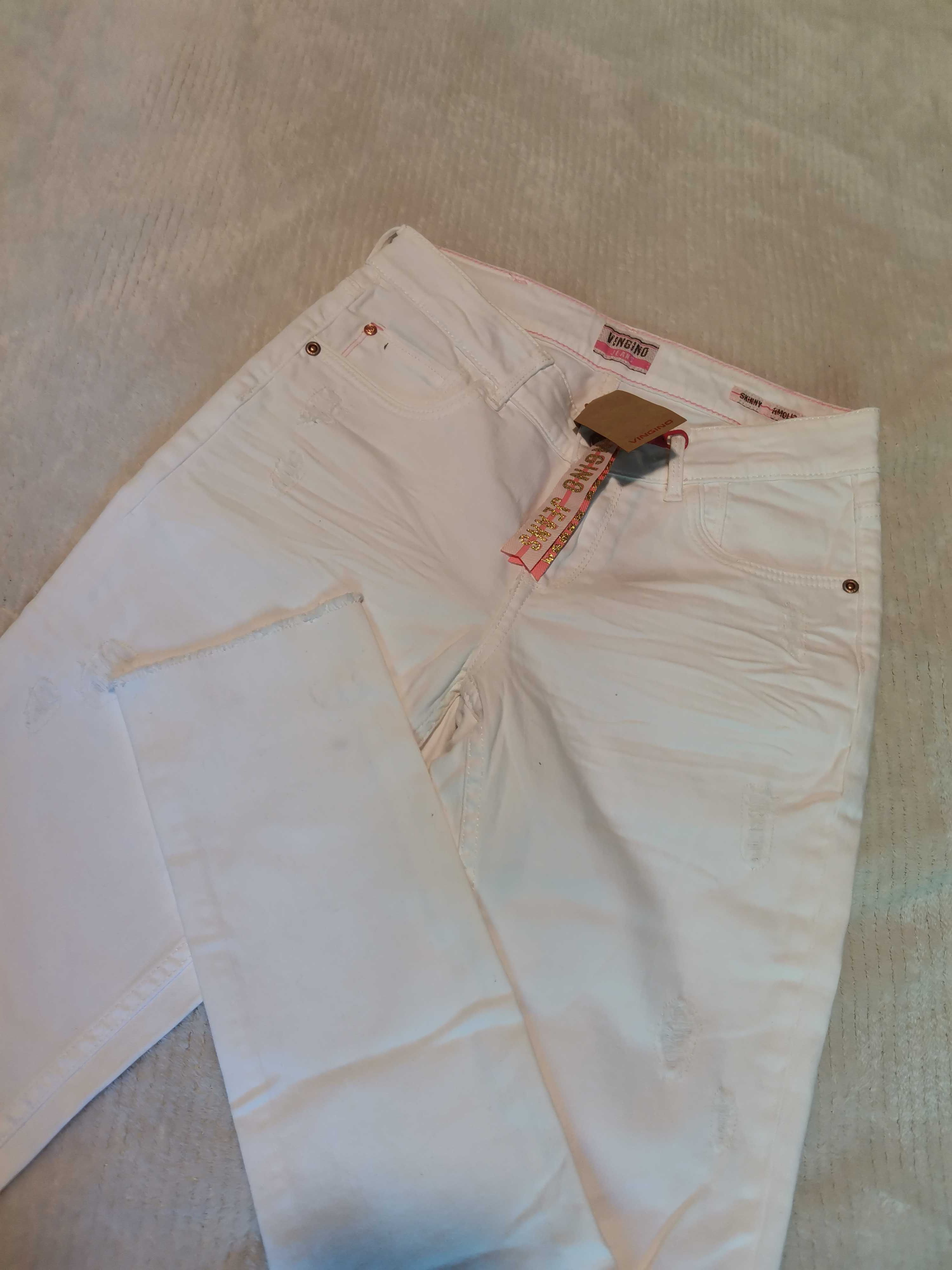 Białe nowe spodnie z przetarciami skinny 15