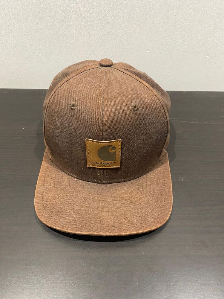 Vendo chapéu carhartt com pouco uso