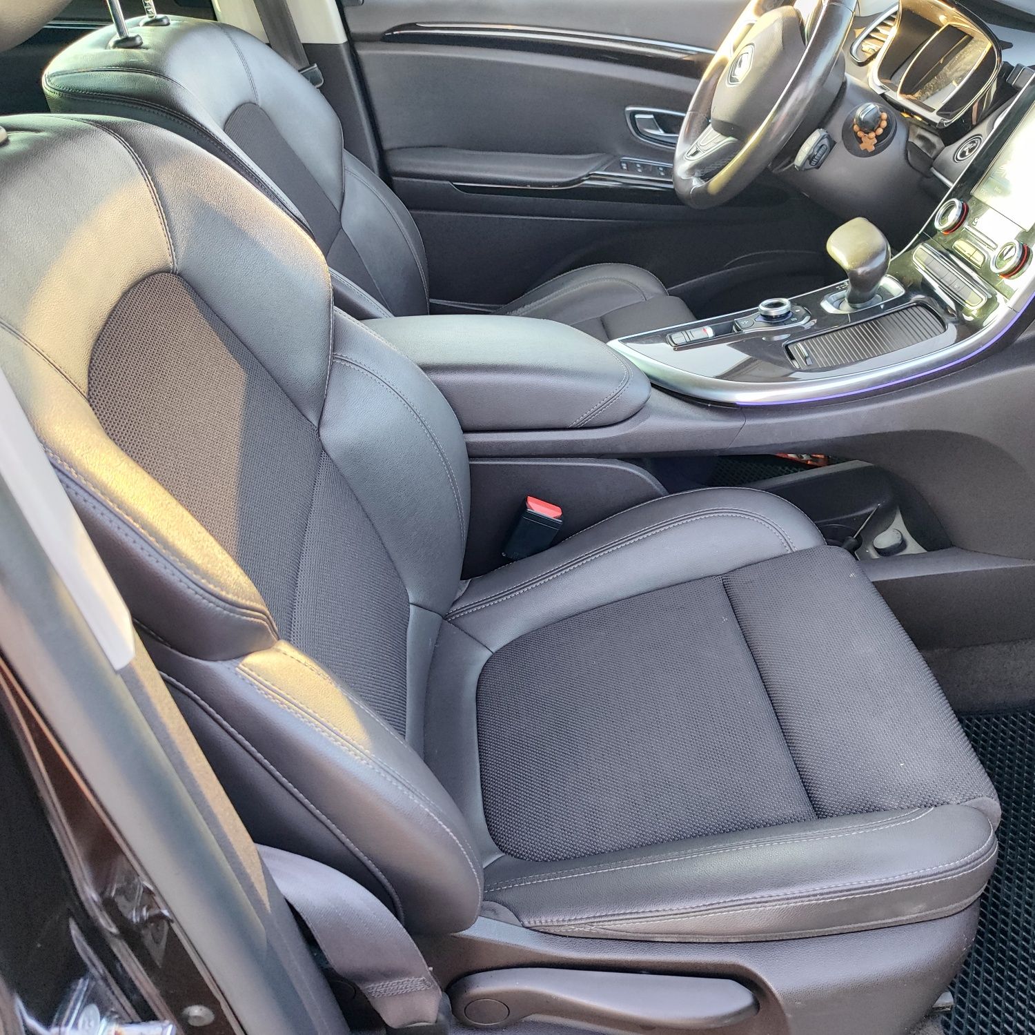 Espace V 2015r 1.6DCI 160km