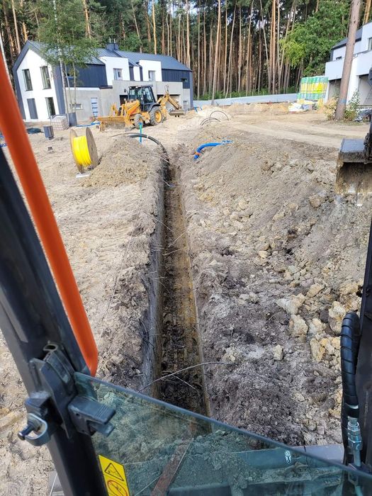 Odprowadzanie wody z rynien, odwodnienia ,minikoparka, Koparko-Ładowar