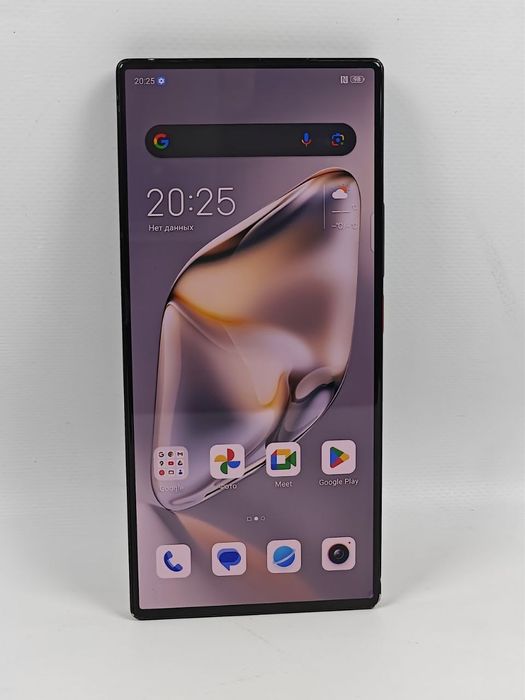 ZTE Nubia Z 60 Ultra 12/256Snapdragon 8Gen3