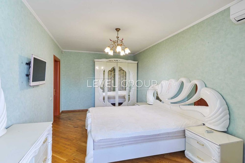 продаж 3-кімн квартири  вул. Анни Ахматової вул., 43 Осокорки