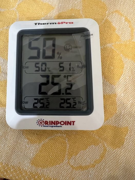 Цифровой климатический термогигрометр ThermoPro TP-50