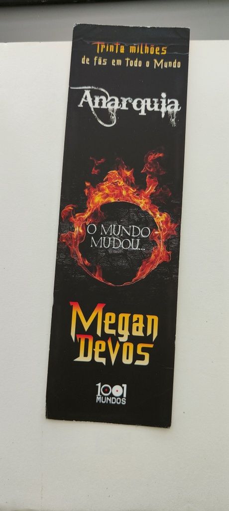 Livro:  "Anarquia"  de Megan Devos