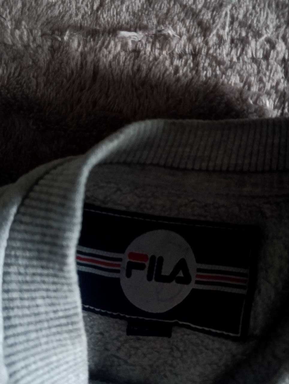 Стішот від бренду  
 Fila