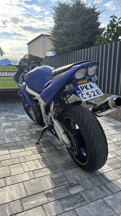 Yamaha R6 RJ03 2001 - świeże opony, nowy aku