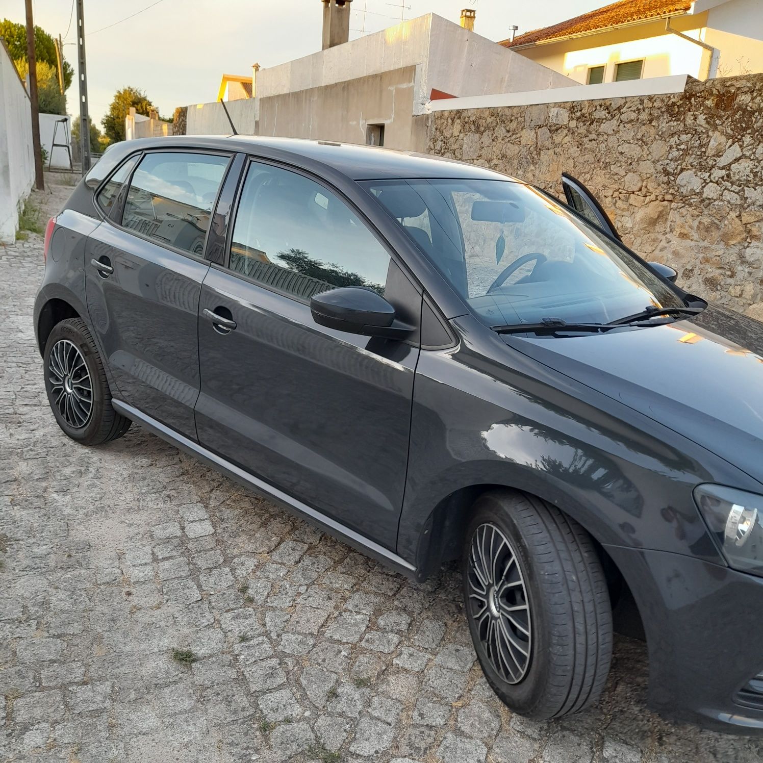 Carro Wolkswagen Polo