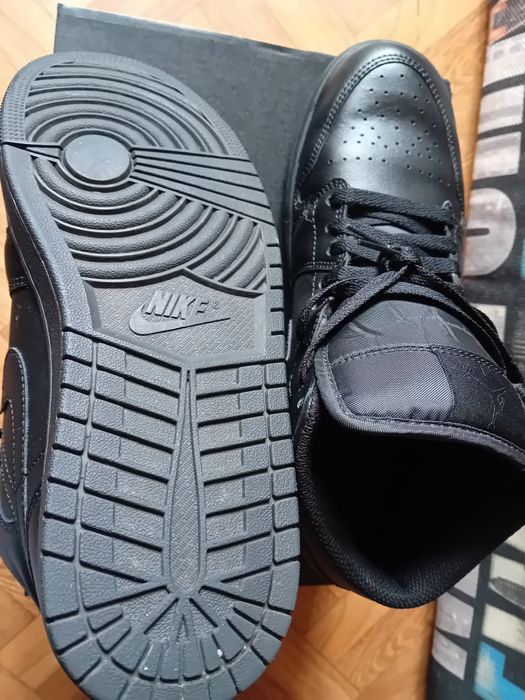 Nike air jordan 1 mid rozmiar 42 26,5 stan bdb