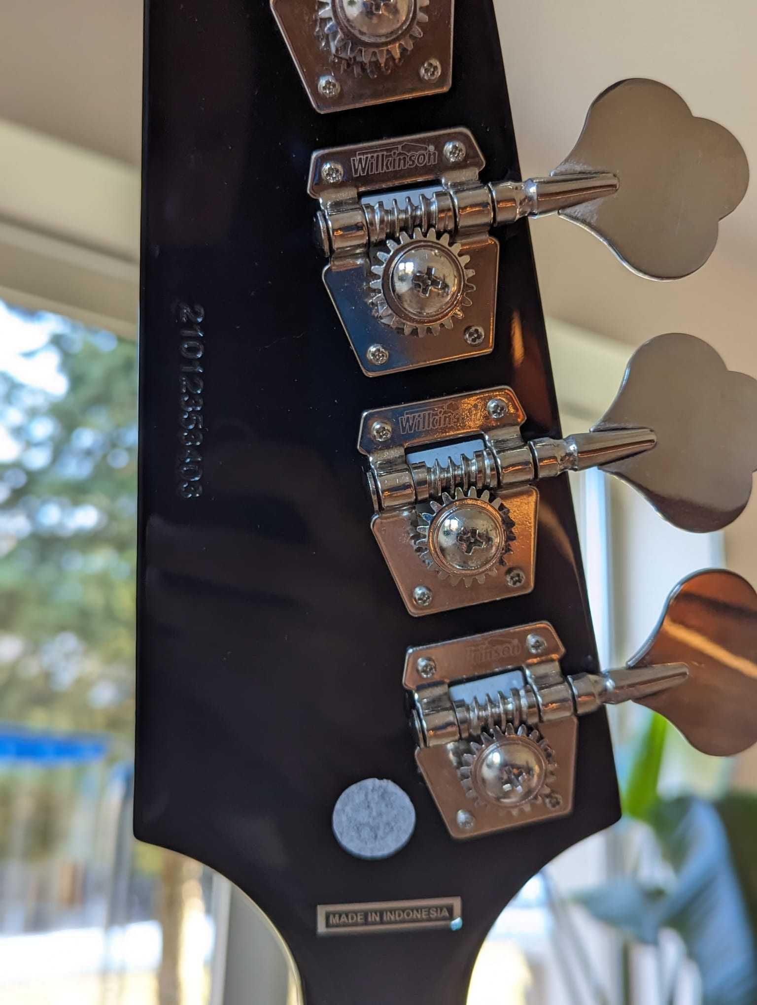Gitara basowa epiphone thunderbird Pro 60s, + dodatki, stan - bdb