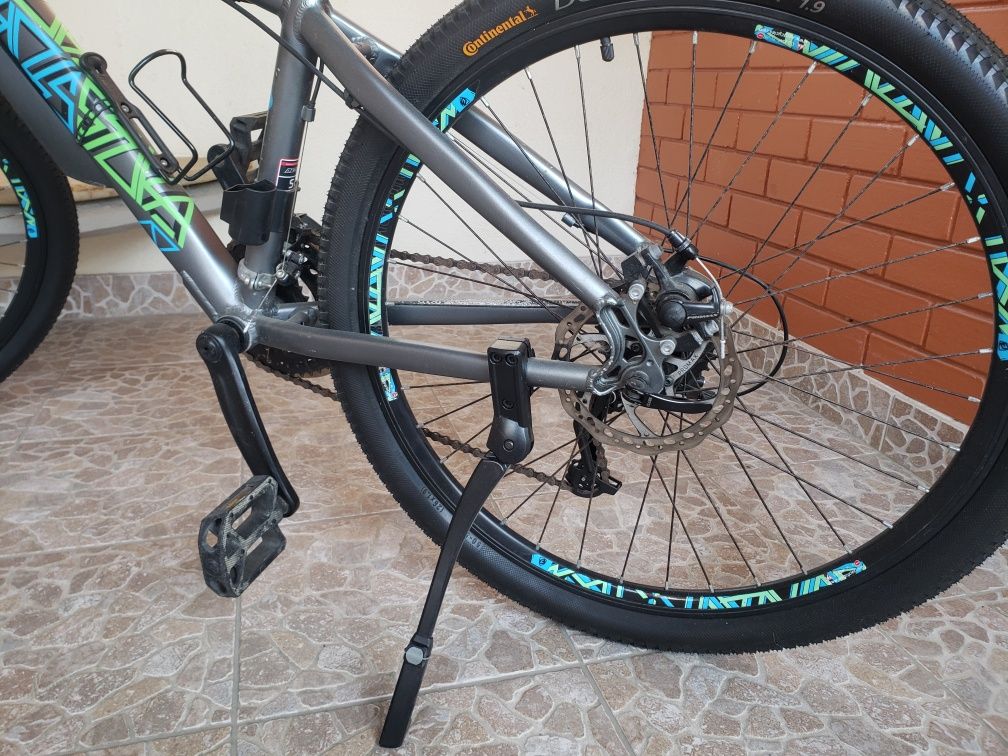 Bicicleta BTT aro 29 BERG extras