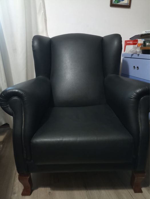 Cadeirão/poltrona preta